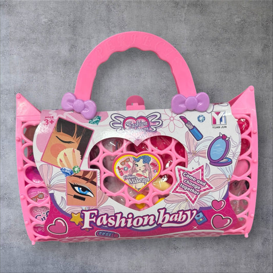 Kindertasche Gefüllt